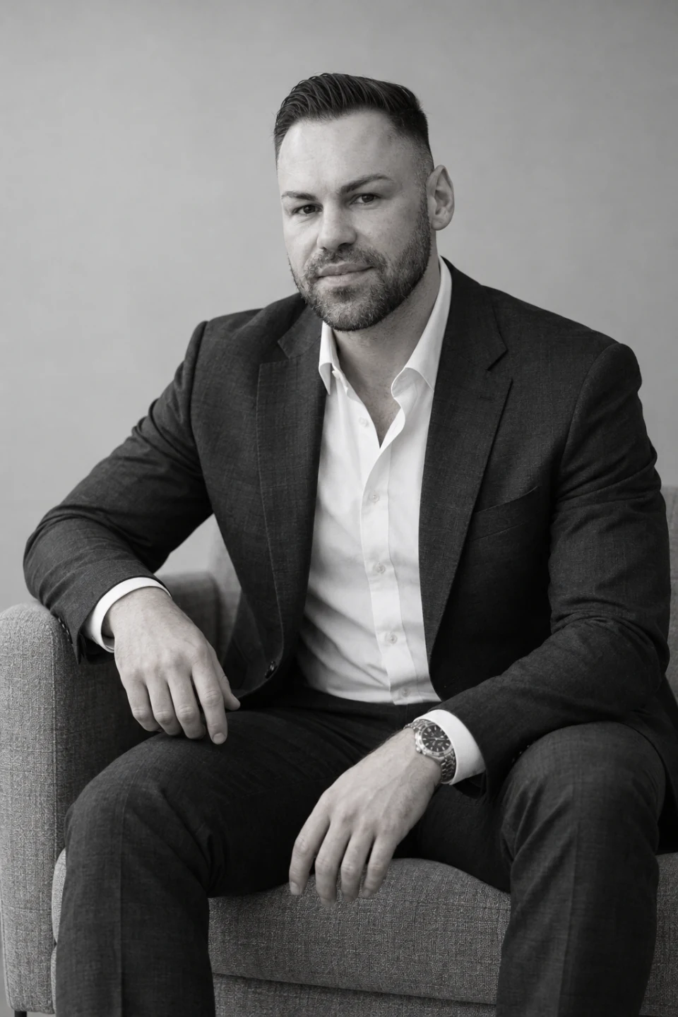 Freddy, founder of Mensthetic, in a black-and-white portrait